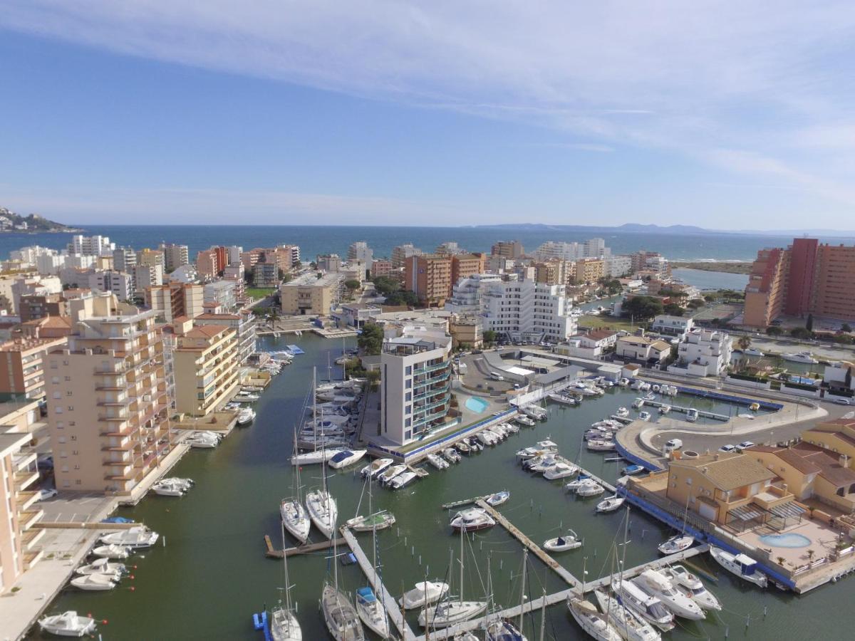 Rnet - Apartments Roses Port Trebol Exterior foto